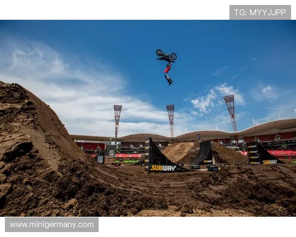 极限运动观赛全攻略：精彩赛事与观赏技巧助你畅享刺激瞬间